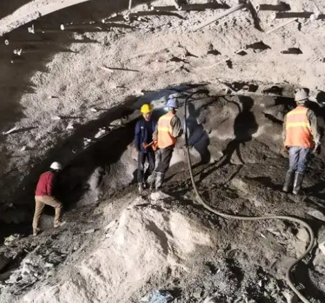 枣强拱顶带模注浆料的施工流程及注意事项